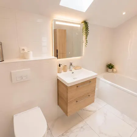 Maison Premium Entre Du Bourget Et Montagnes 펜션 엑스레뱅